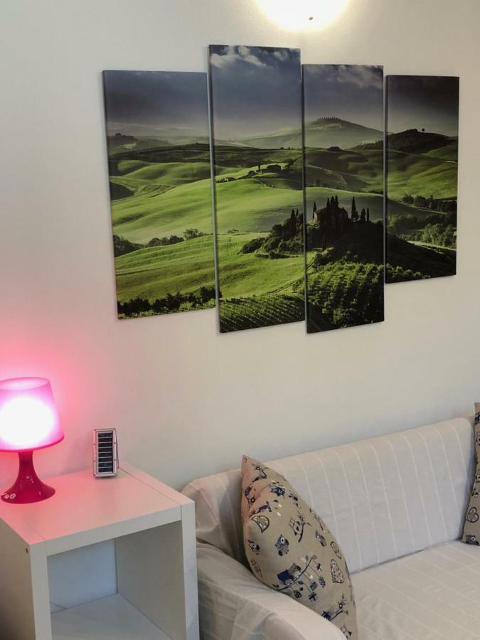 La Dolce Vita Studio With Free Private Parking Siena Exterior foto